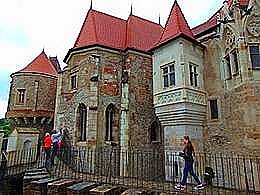 diaporama pps Château des Corvins 2